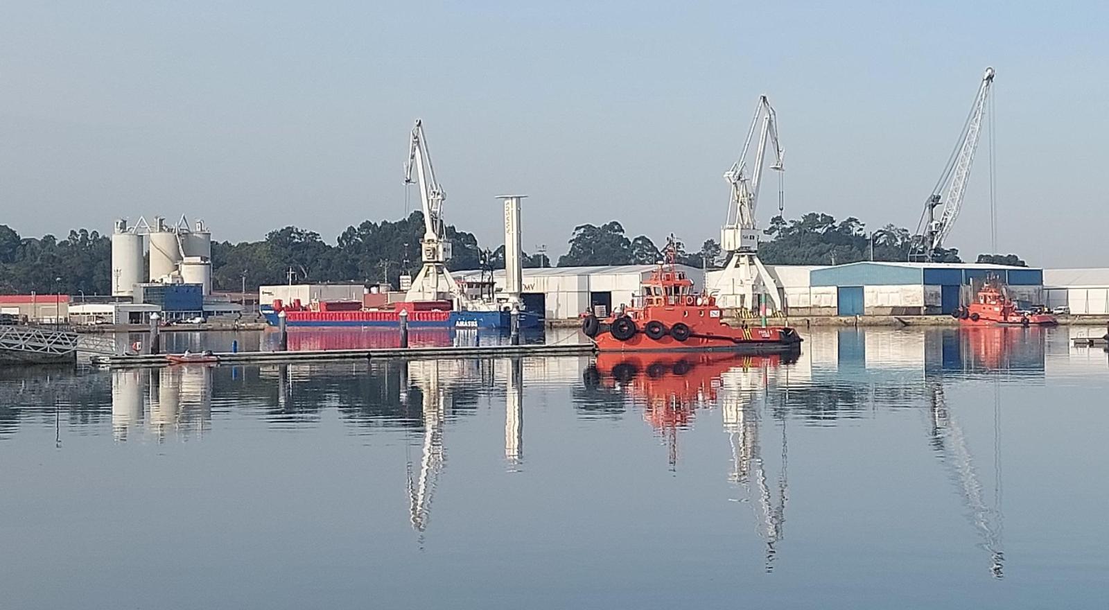 Vista de la Autoridad Portuaria desde Pasaxeiros